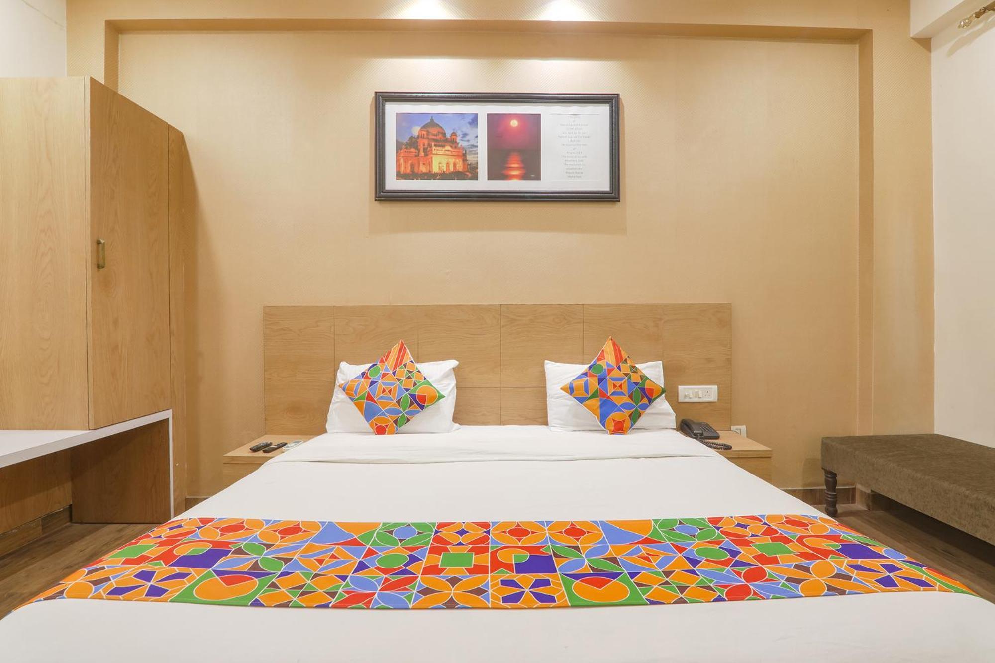 Fabhotel Raghubar Kripa Lucknow Ngoại thất bức ảnh
