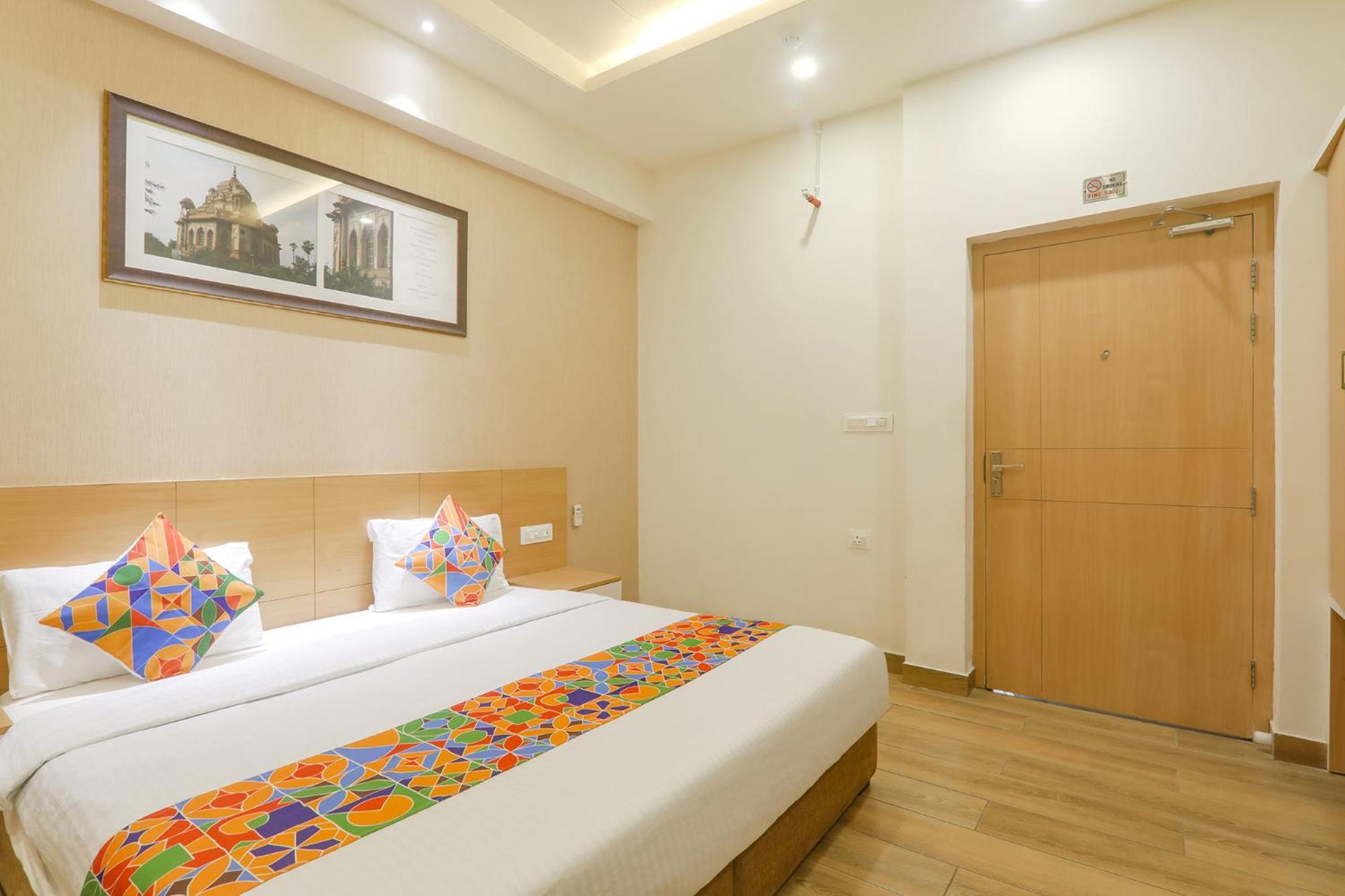 Fabhotel Raghubar Kripa Lucknow Ngoại thất bức ảnh