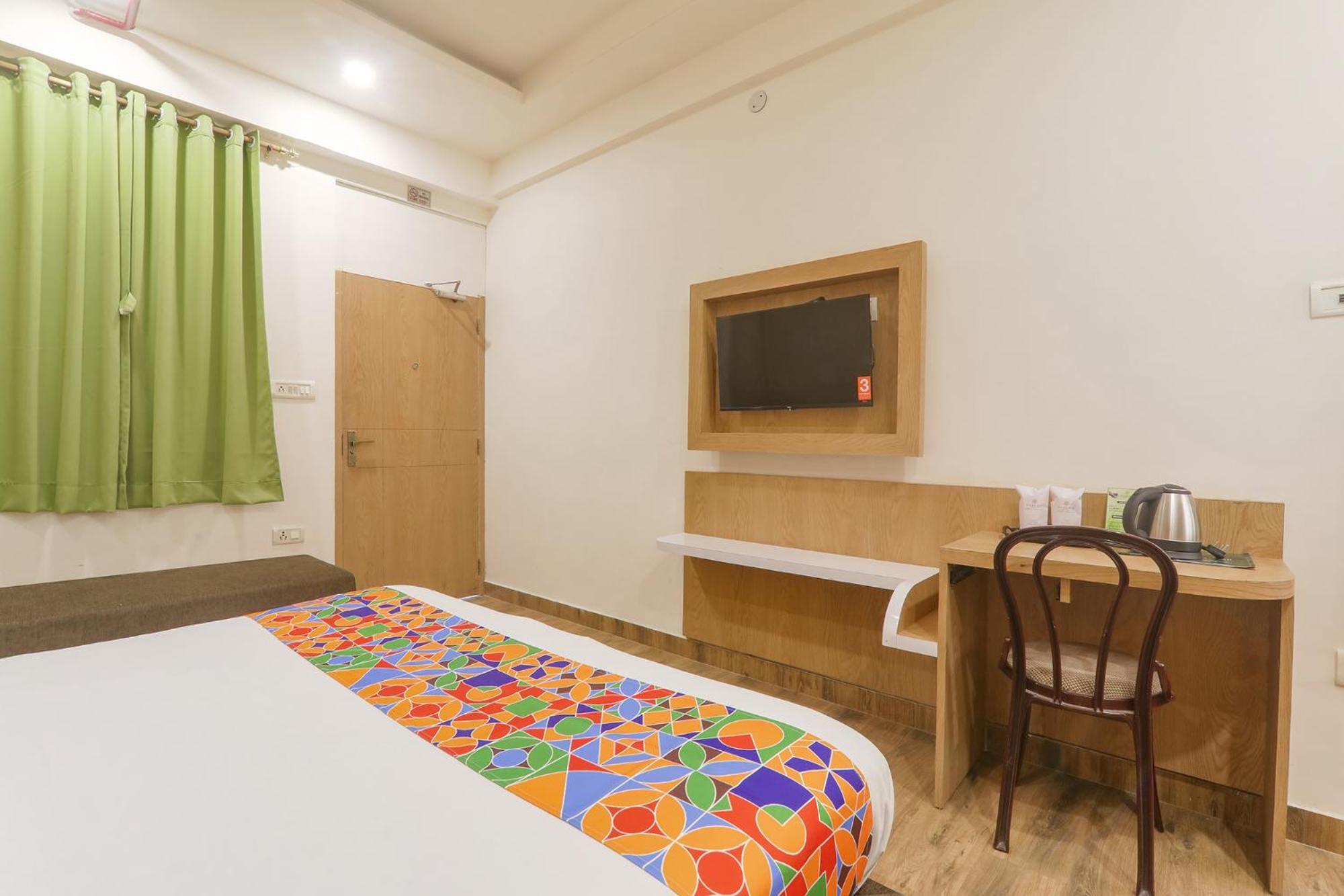 Fabhotel Raghubar Kripa Lucknow Ngoại thất bức ảnh